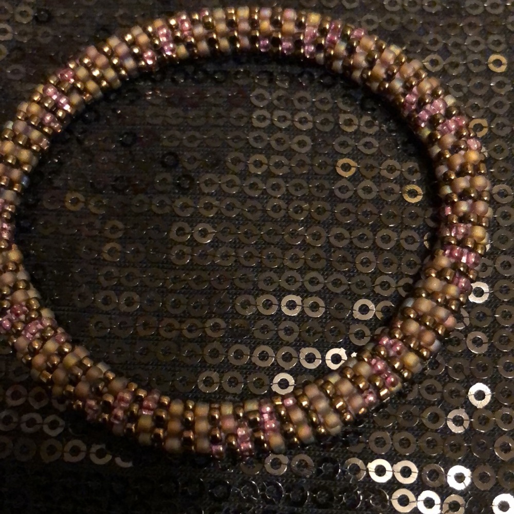 Hand beaded bracelets - Picture 5 of 6